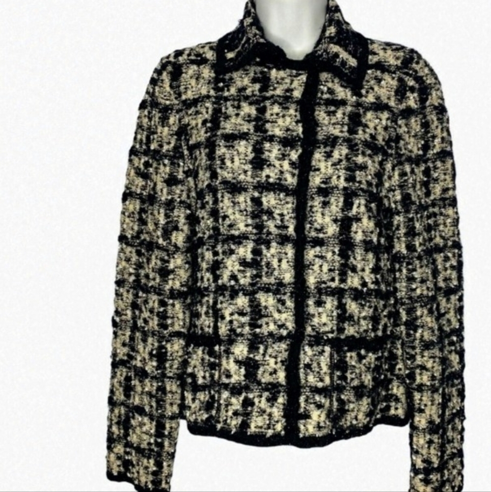 Escada Glistening Black Metallic Cream Knit Boucle Tweed M Wool Jacket Cardigan